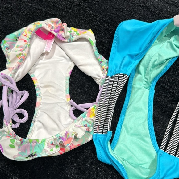 2 Pairs of Victorias Secret Swimming sets - Picture 10 of 10